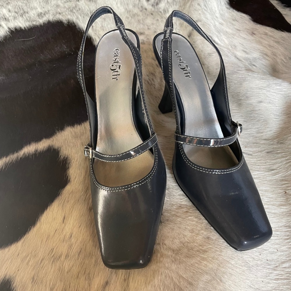 East 5th Navy Slingback‎ Heels Women's Size 7M Square Toe Dress Shoes